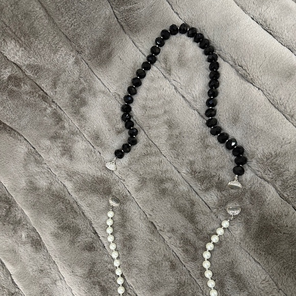 White House Black Market Glass Pearl Jet Fireball Magnetic Necklace Convertible - Picture 5 of 7